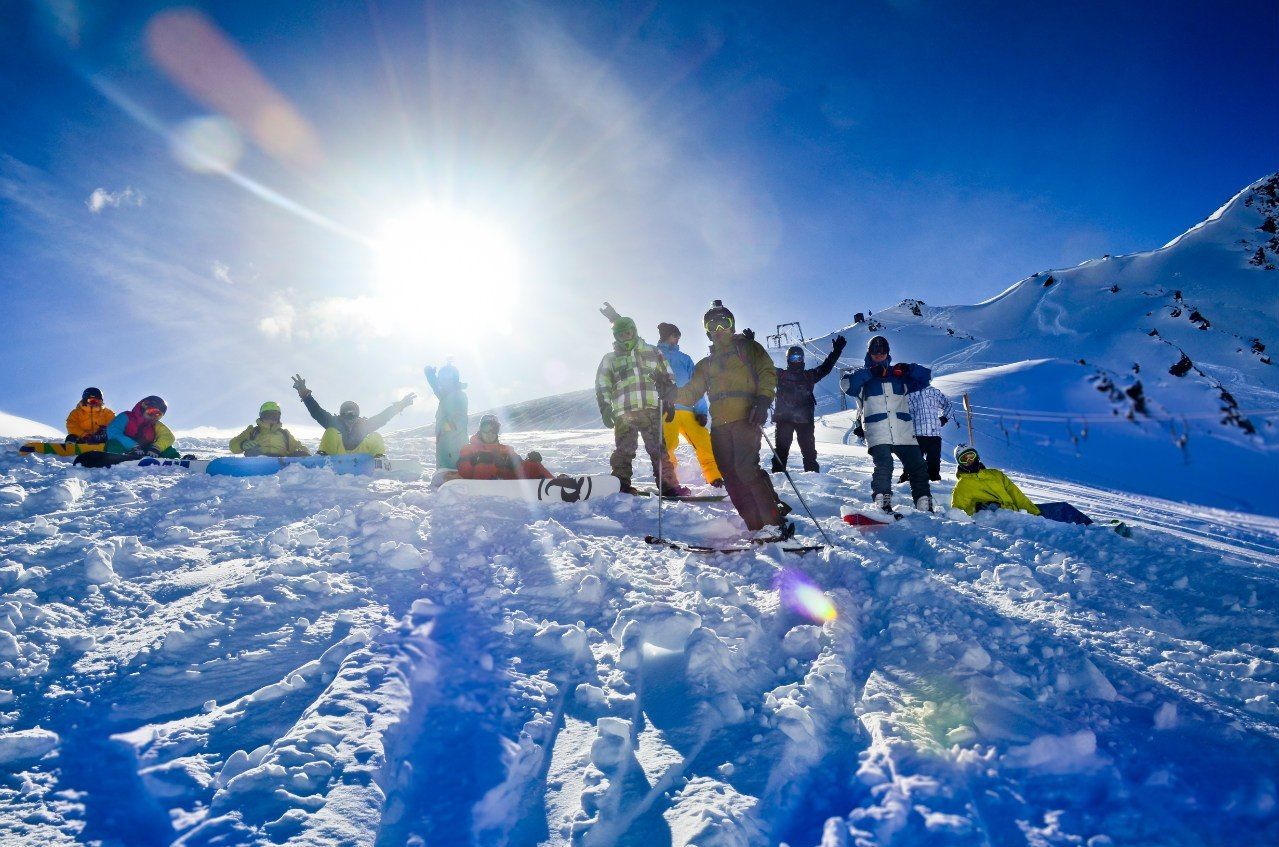 elbrus-gornolyzhnyy-kurort-sezon.jpg